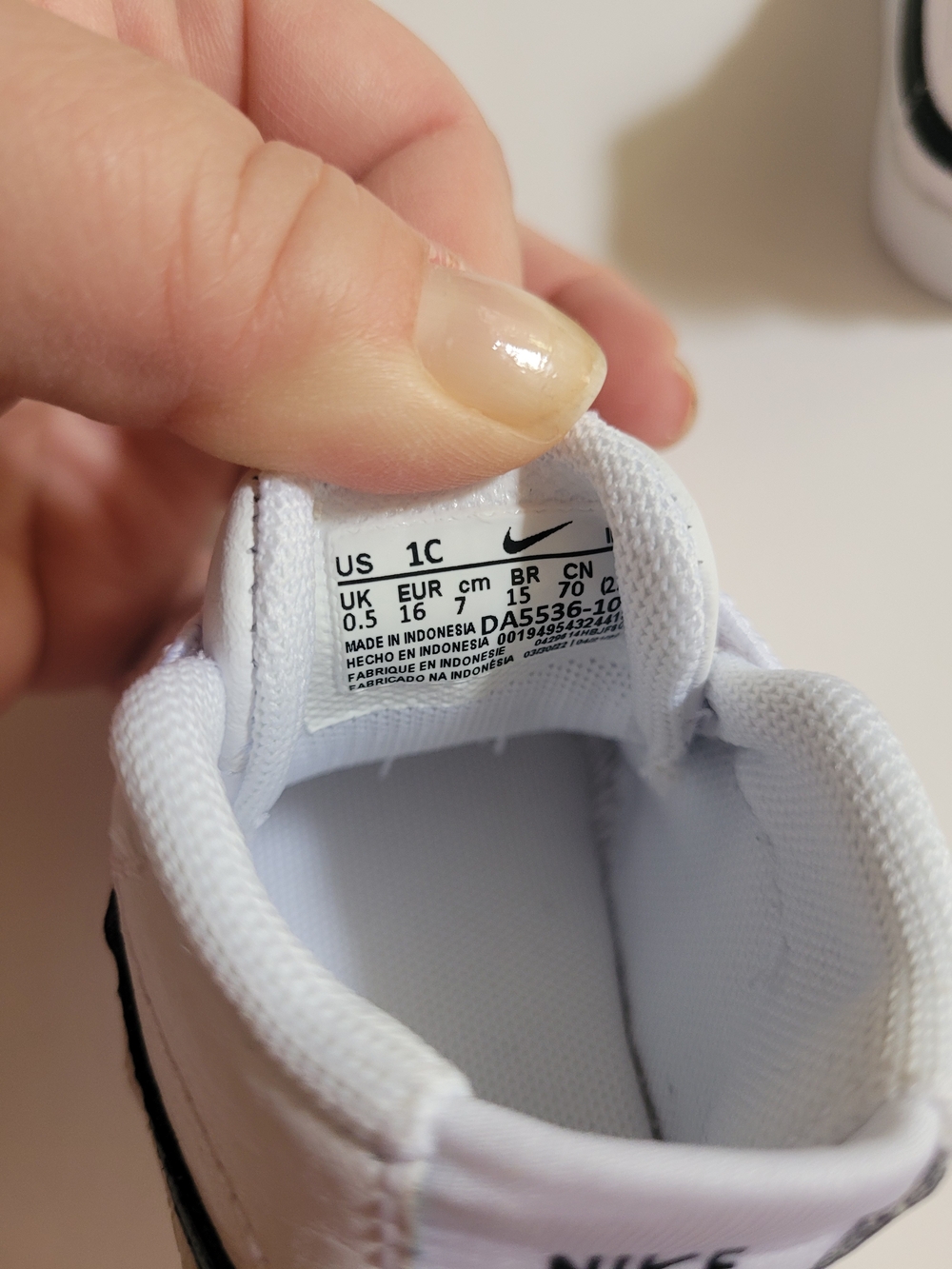 Nike Infant Baby Sz 1 Blazer Sneakers Shoes White Black - Picture 4 of 4
